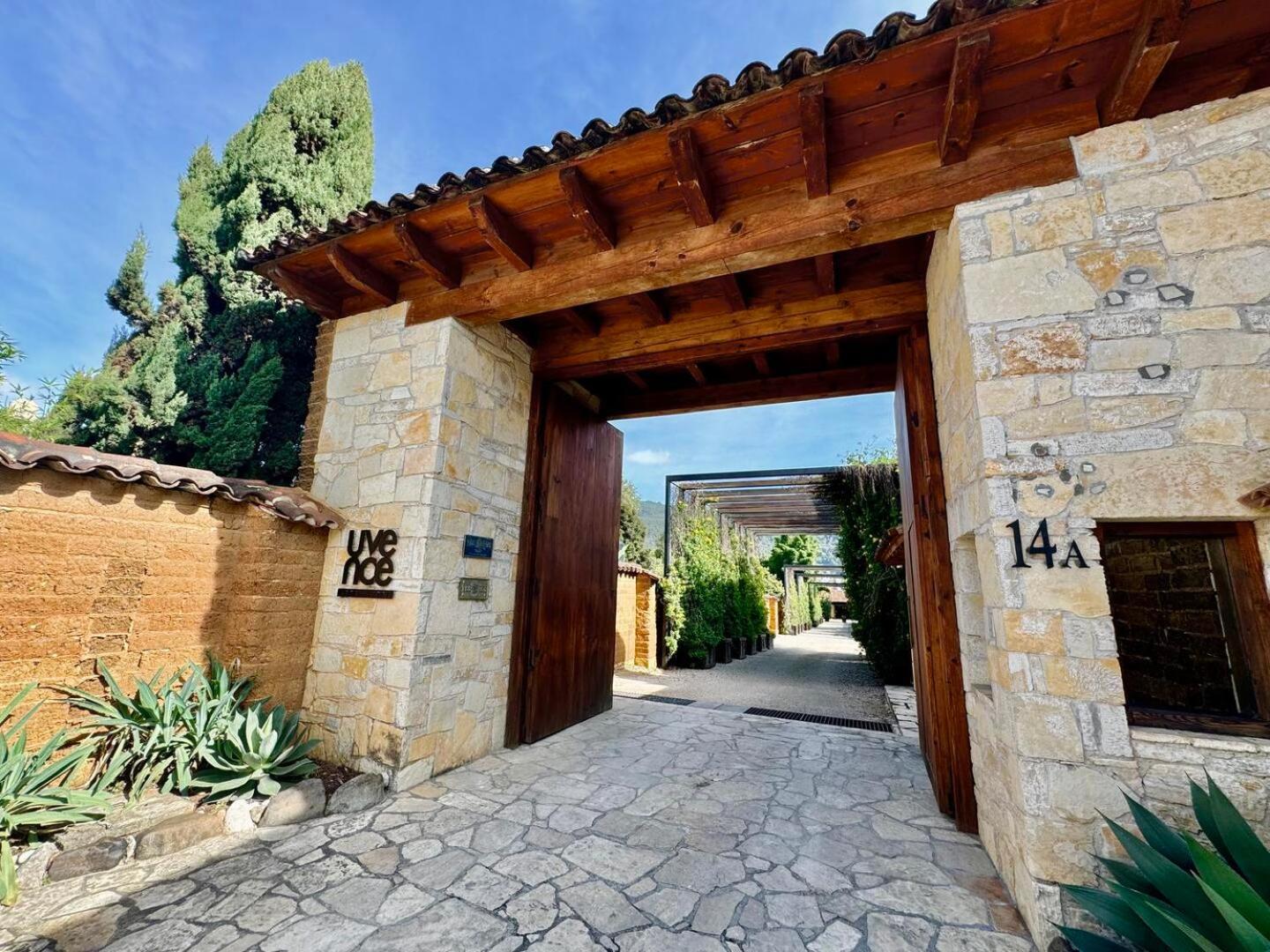 Uvence Arte + Hotel San Cristóbal de Las Casas Exteriör bild