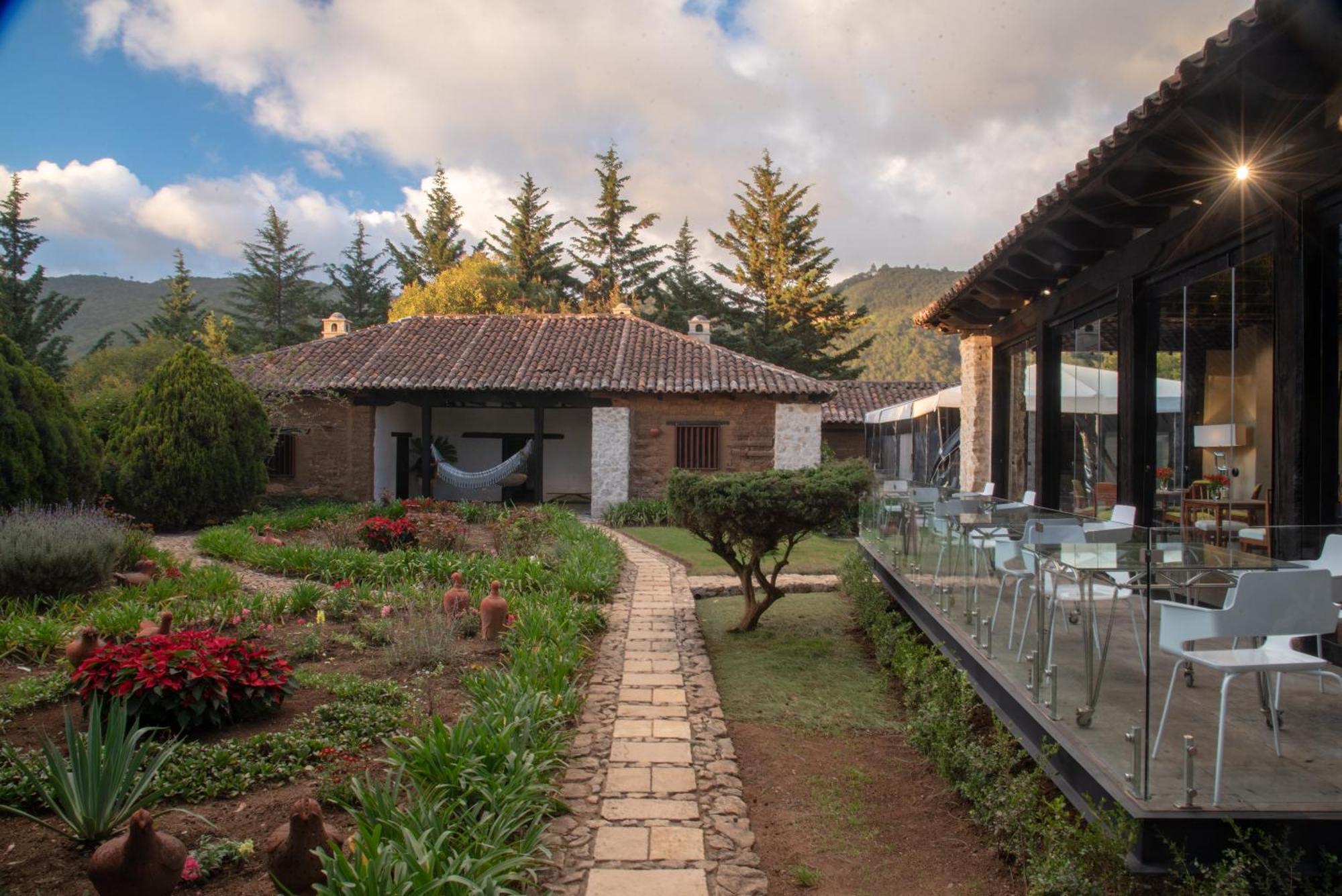 Uvence Arte + Hotel San Cristóbal de Las Casas Exteriör bild